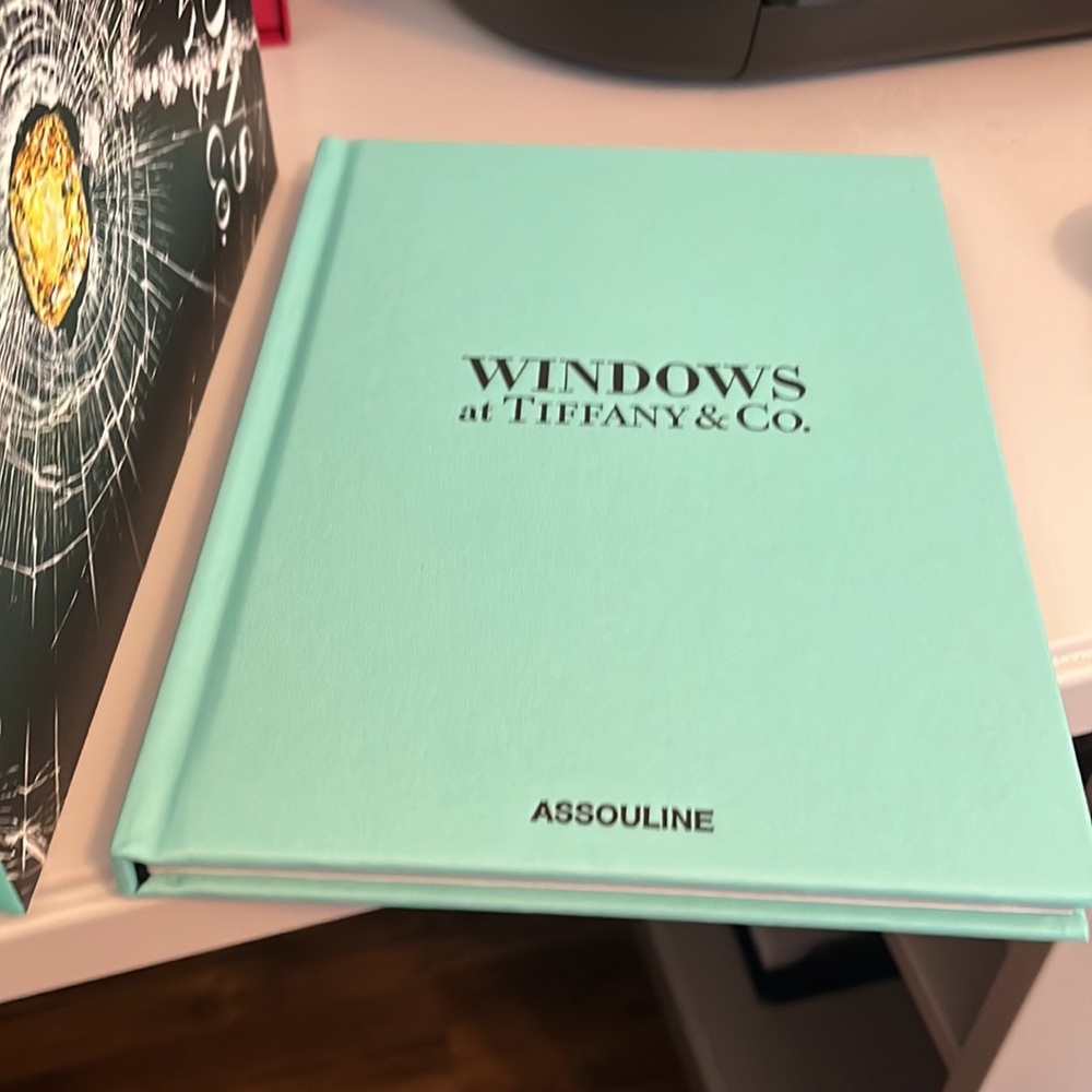 New Windows at Tiffany & Co. 2018 Assouline Hardback with external hard case